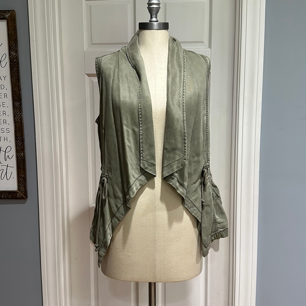 Olive vest from Kenneth Cole